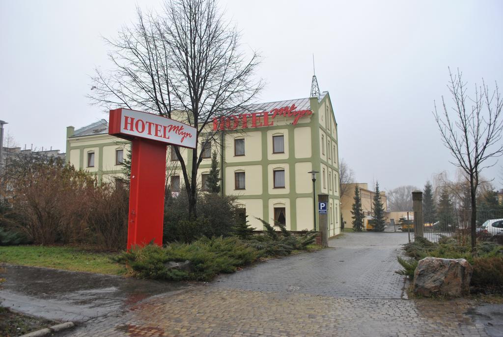 Hotel Mlyn Lublin Extérieur photo